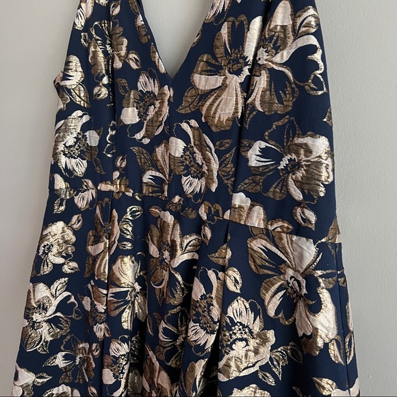 Badgley Mischka Floral Jacquard dress - Picture 6 of 10